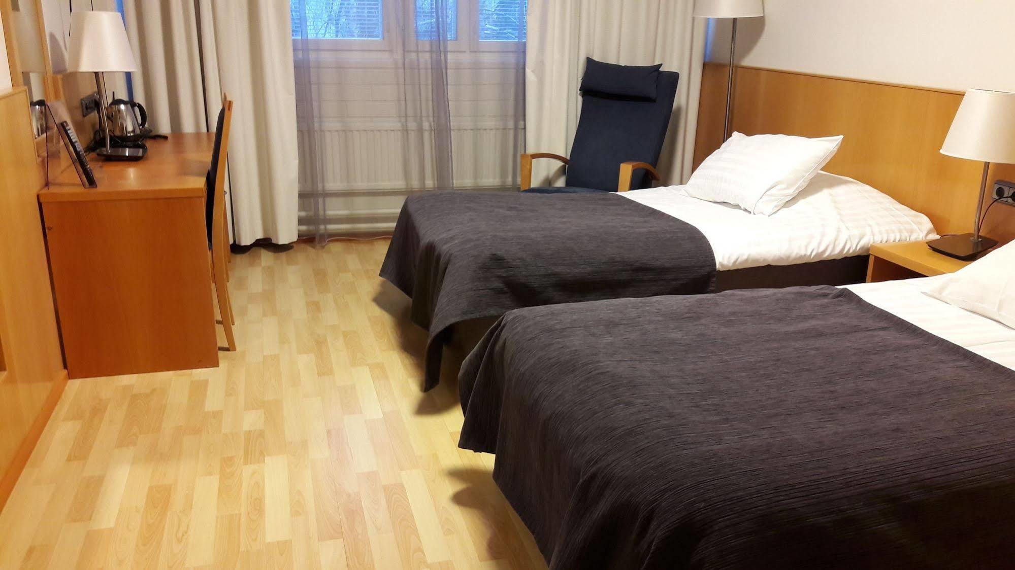 Economy Hotel Savonia Kuopio Exterior photo